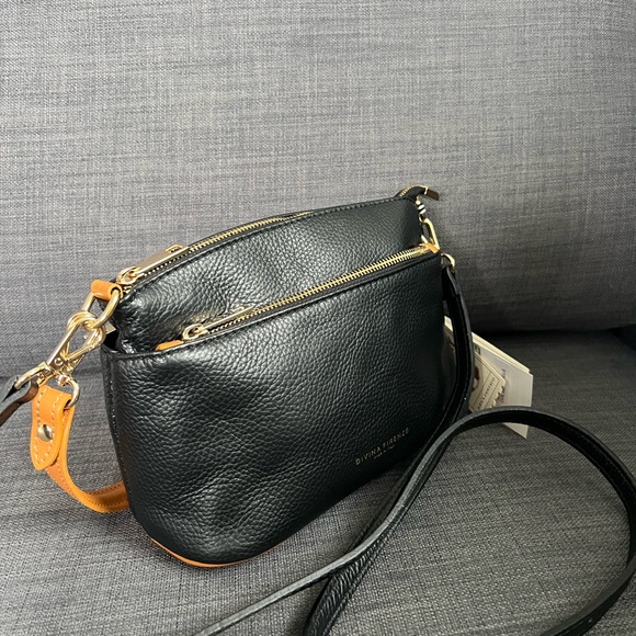 Divina Firenze Bags Nwt Divina Firenze Crossbody Shoulder Bag
